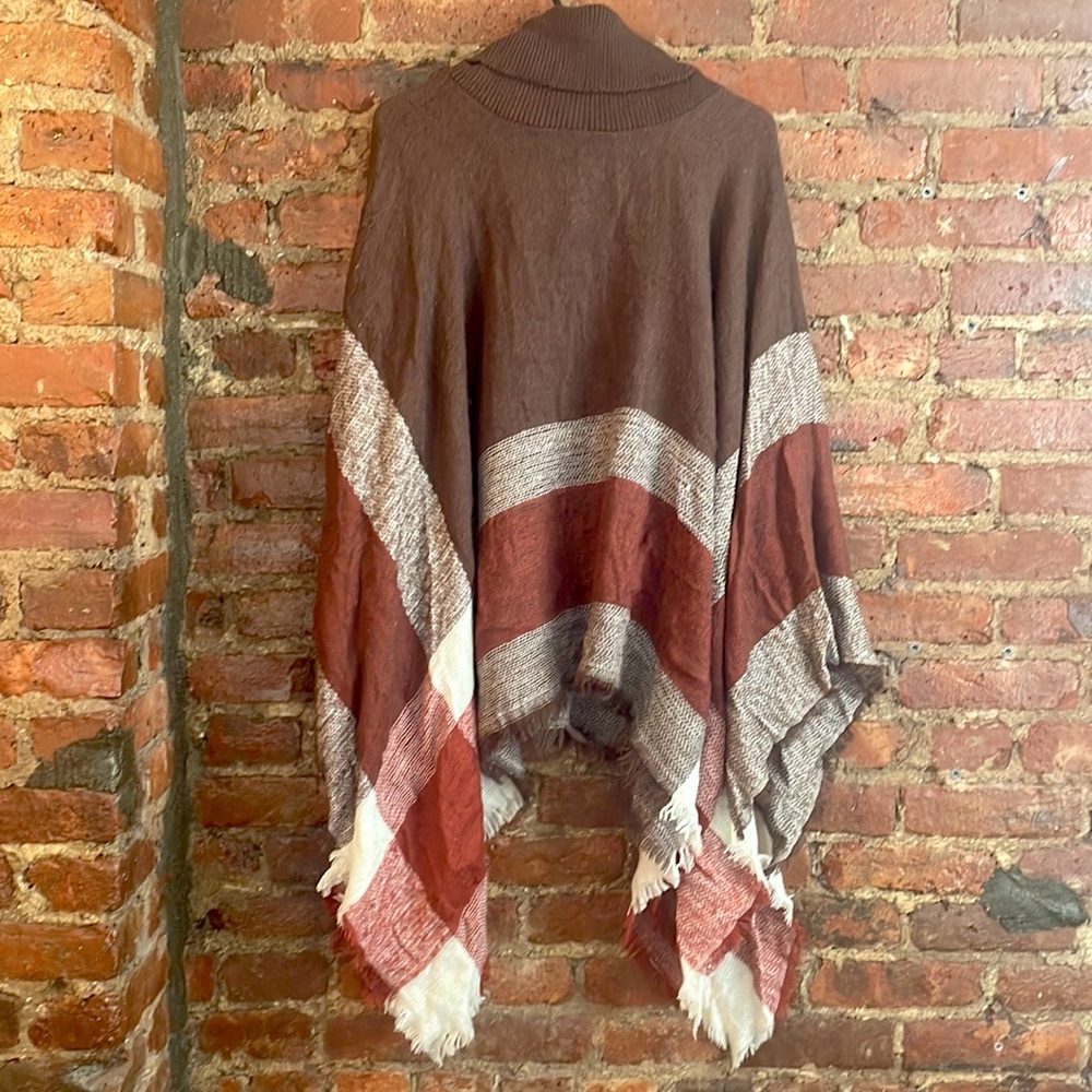 Ellie and Kate OS poncho